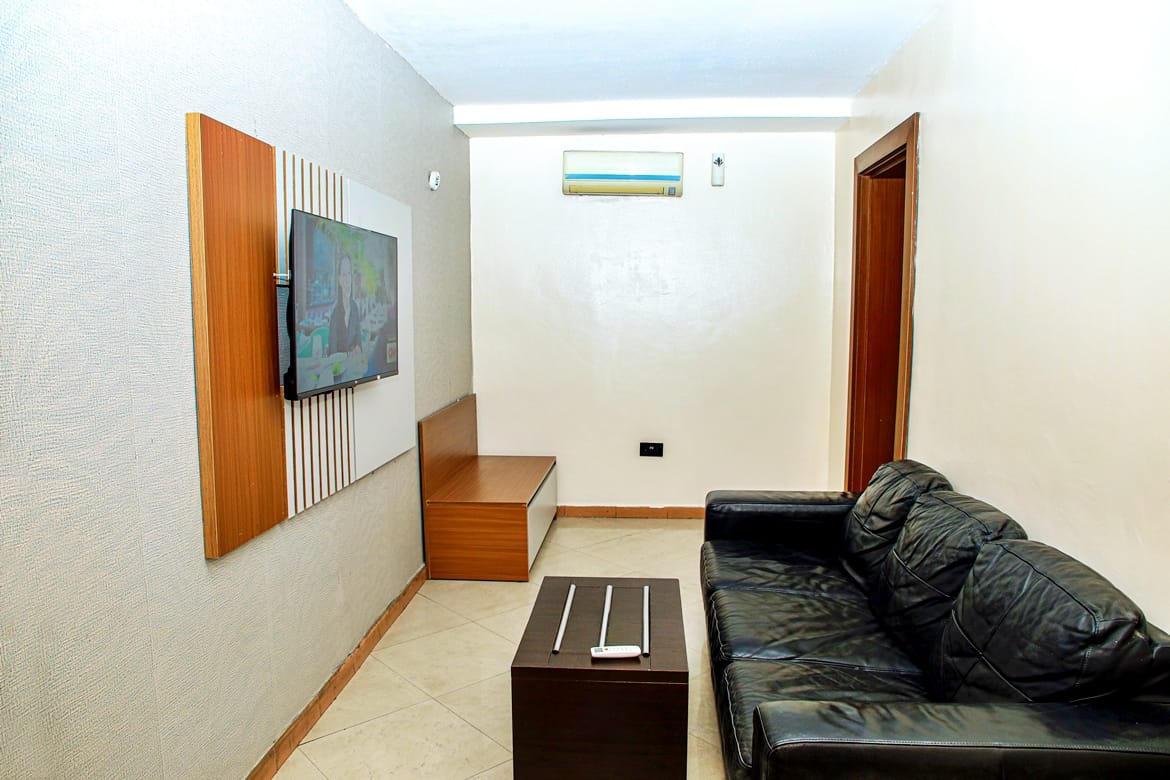 /web/uploads/116/Villa Toscana Lagos/header-images/executive suite.jpg